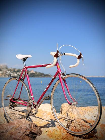 Icône Riviera – Mercier Vintage Rose Signature