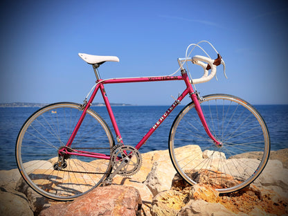 Icône Riviera – Mercier Vintage Rose Signature